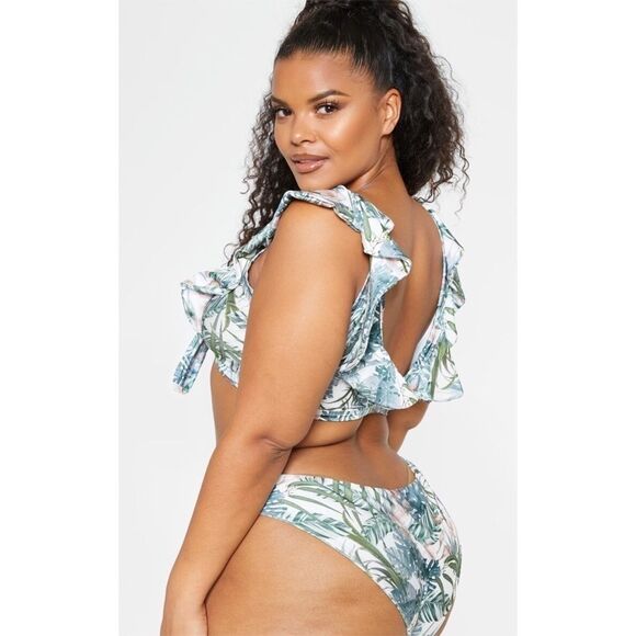 Pretty little thing pale khaki leafy swim top 10 - Picture 2 of 10